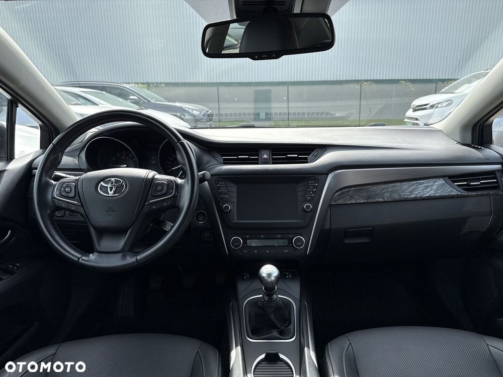 Toyota Avensis 1.8 Prestige - 9