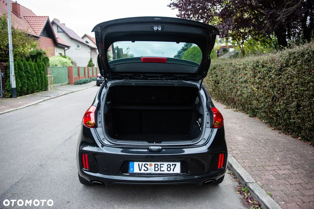 Kia Ceed 1.6 T-GDI GT - 14