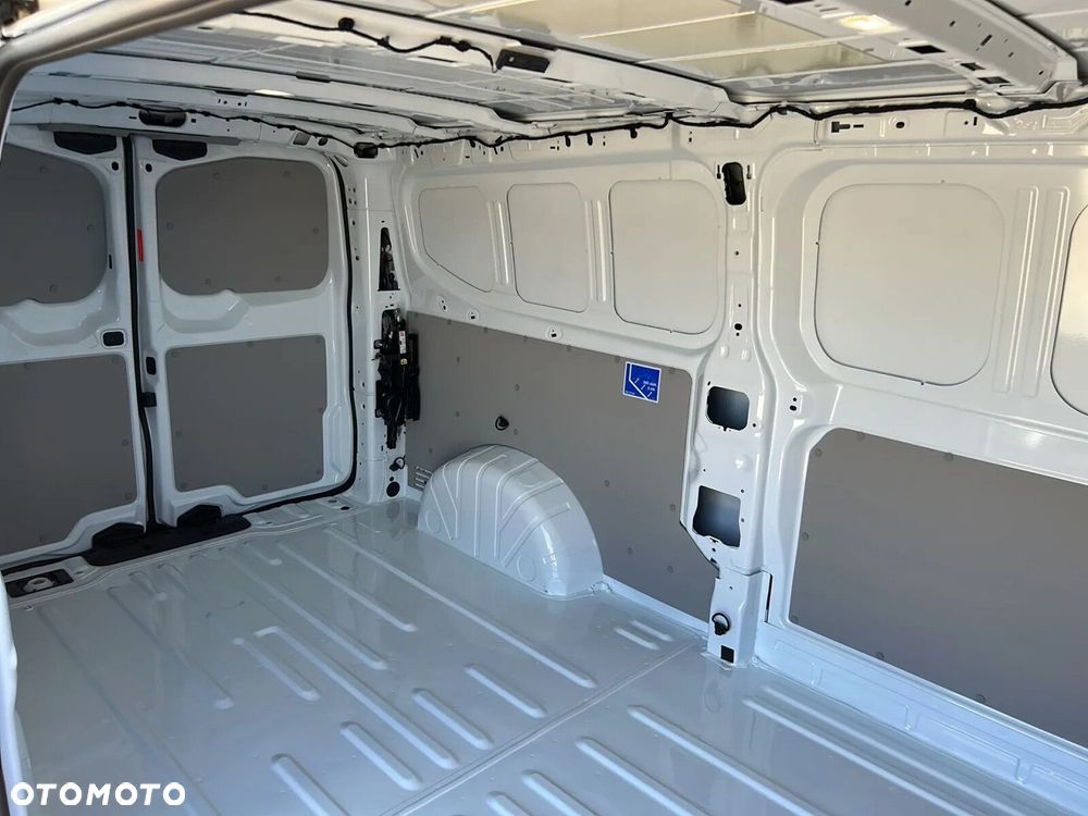 Volkswagen Transporter Furgon 2.0 TDI 150 KM manual - 13