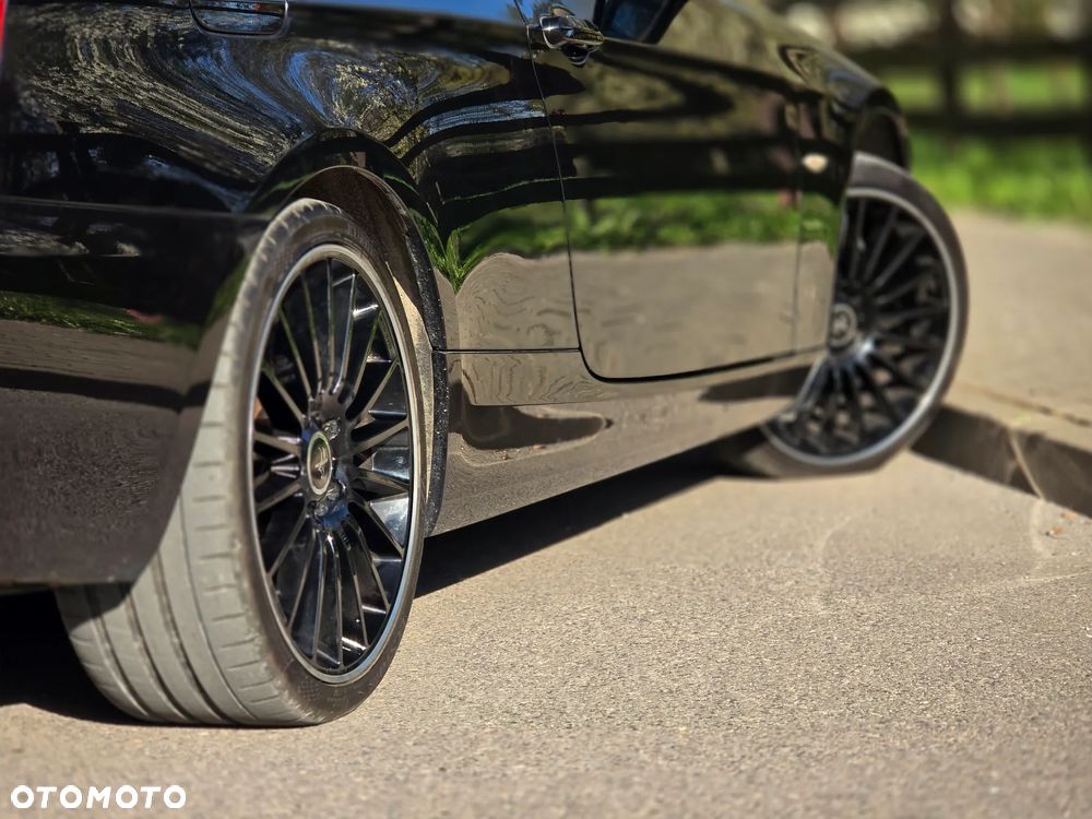 BMW Seria 3 330i M Sport Edition - 38