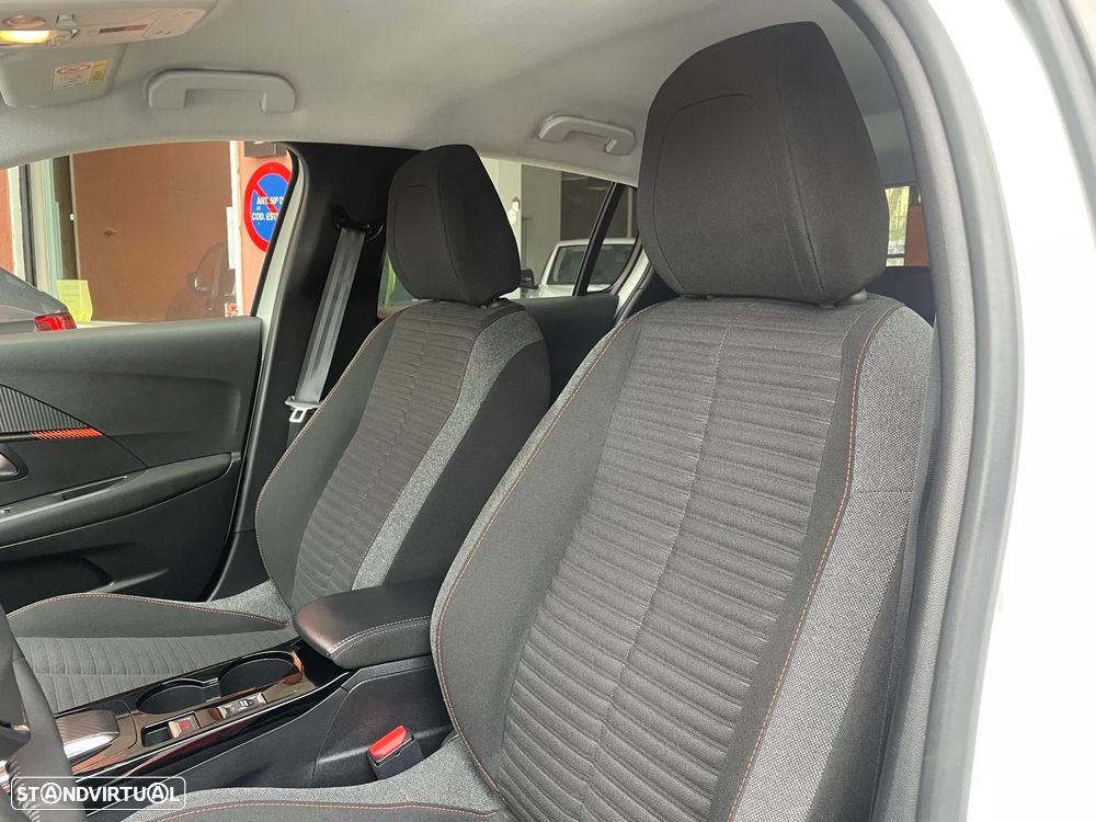 Peugeot e-208 Active Pack - 16