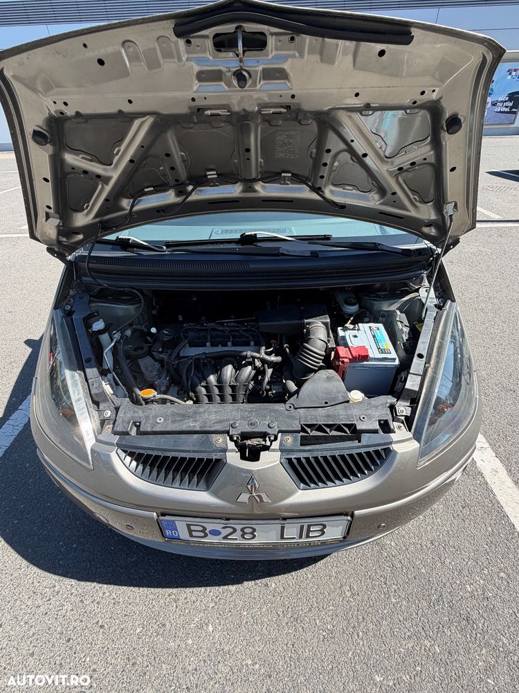 Mitsubishi Colt - 11
