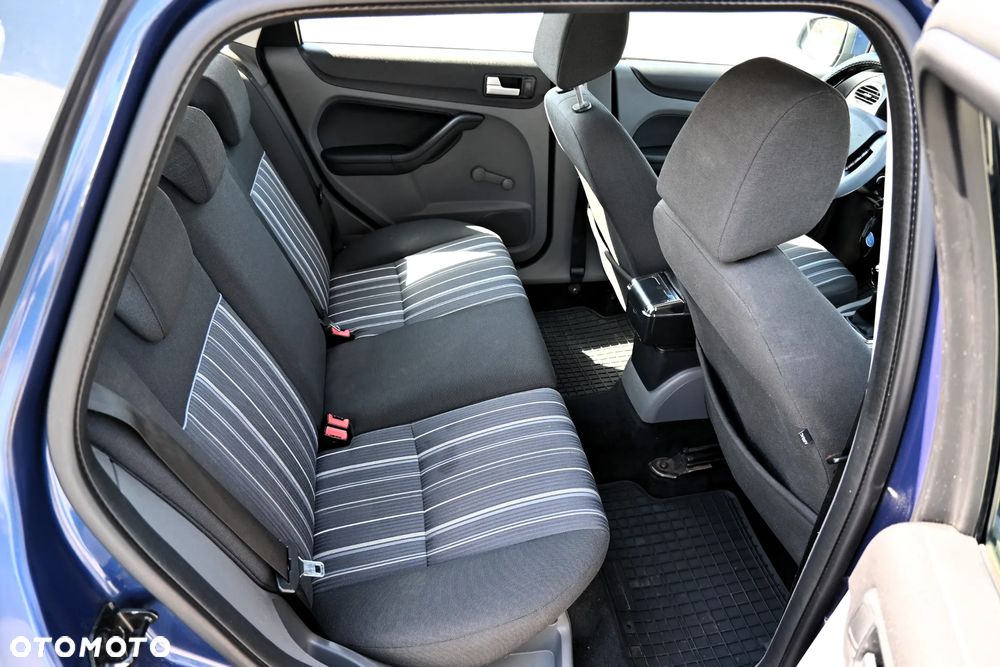Ford Focus - 13
