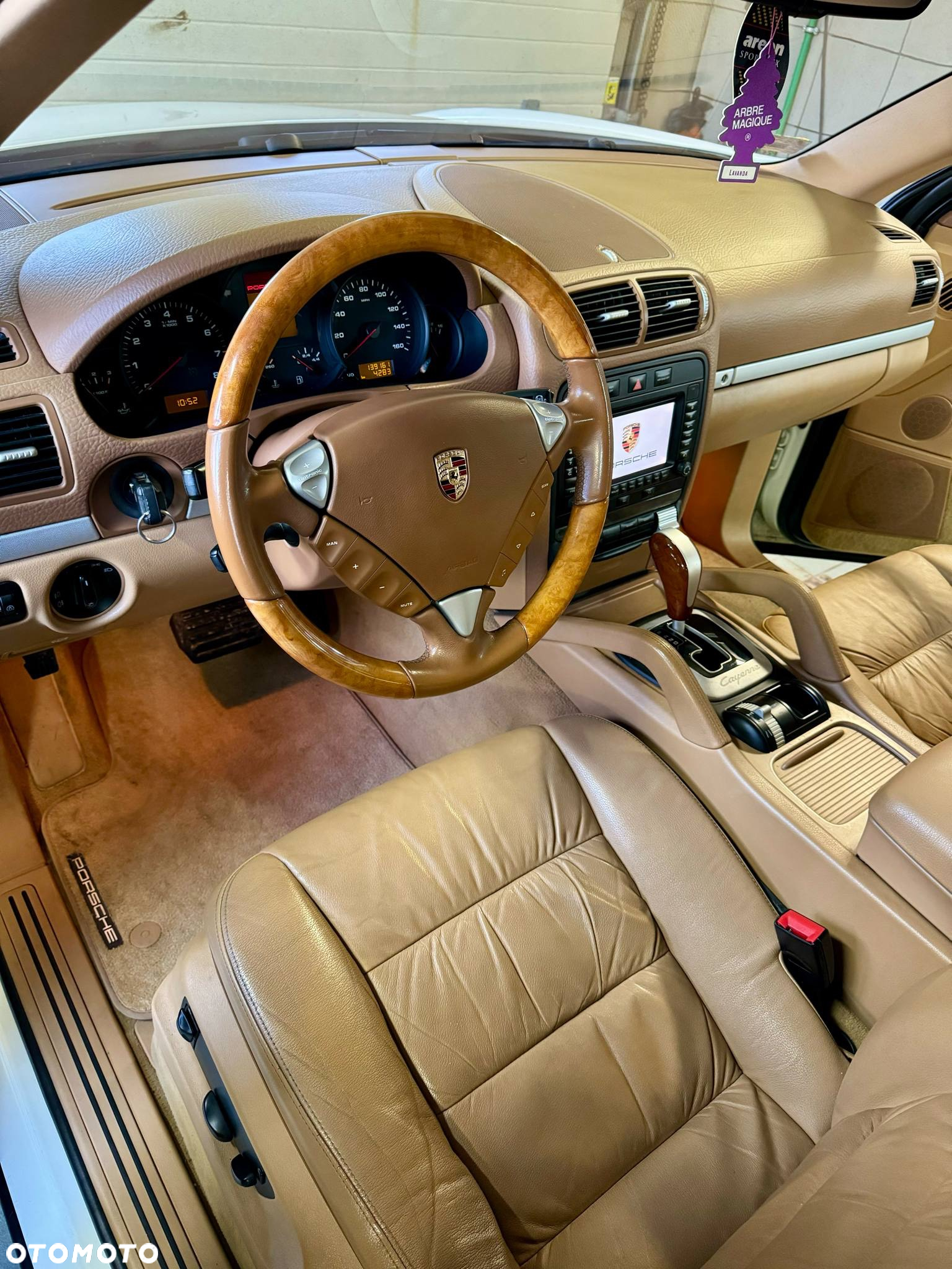 Porsche Cayenne - 6