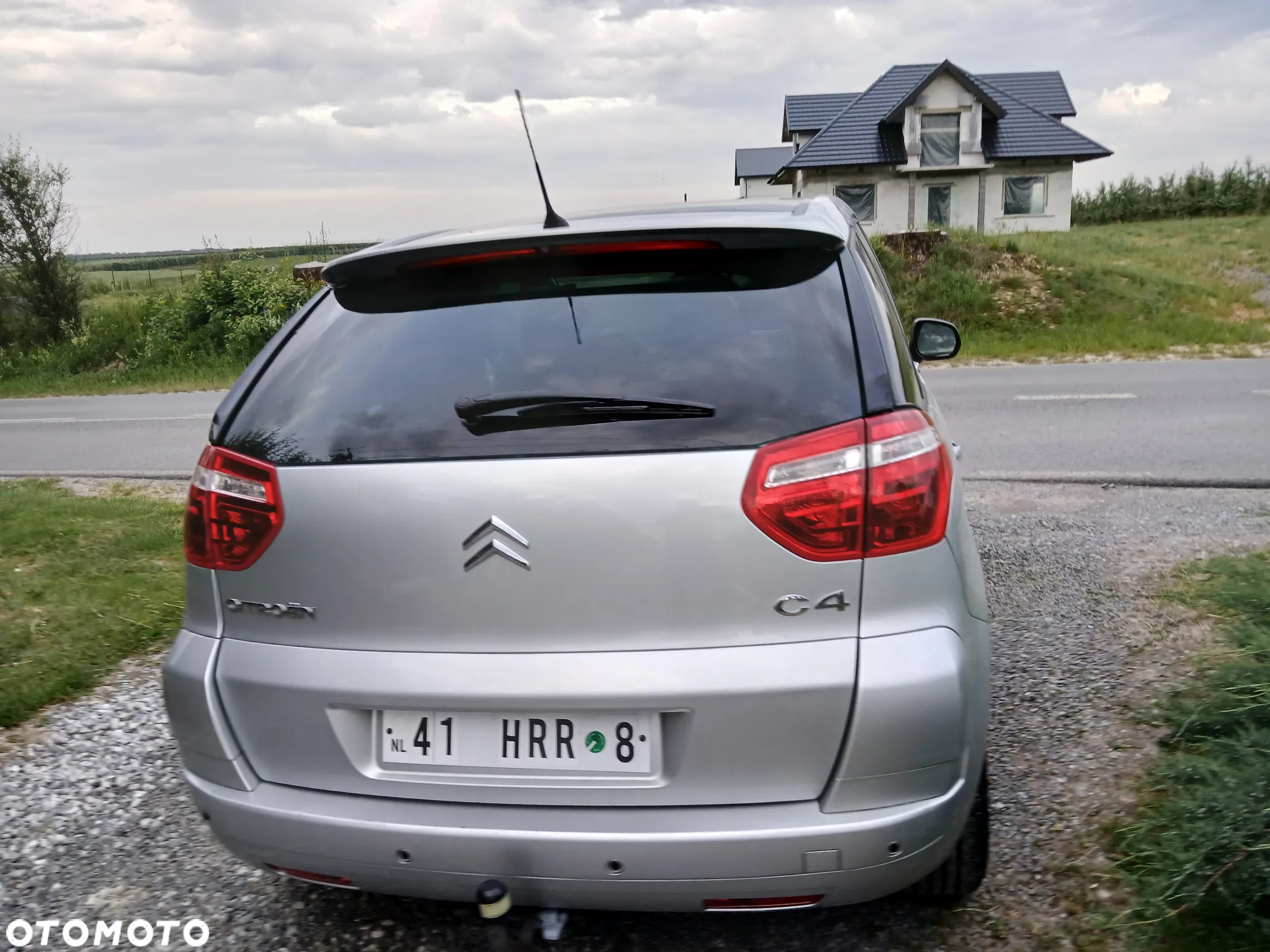 Citroën C4 Picasso 1.8i Impress - 4