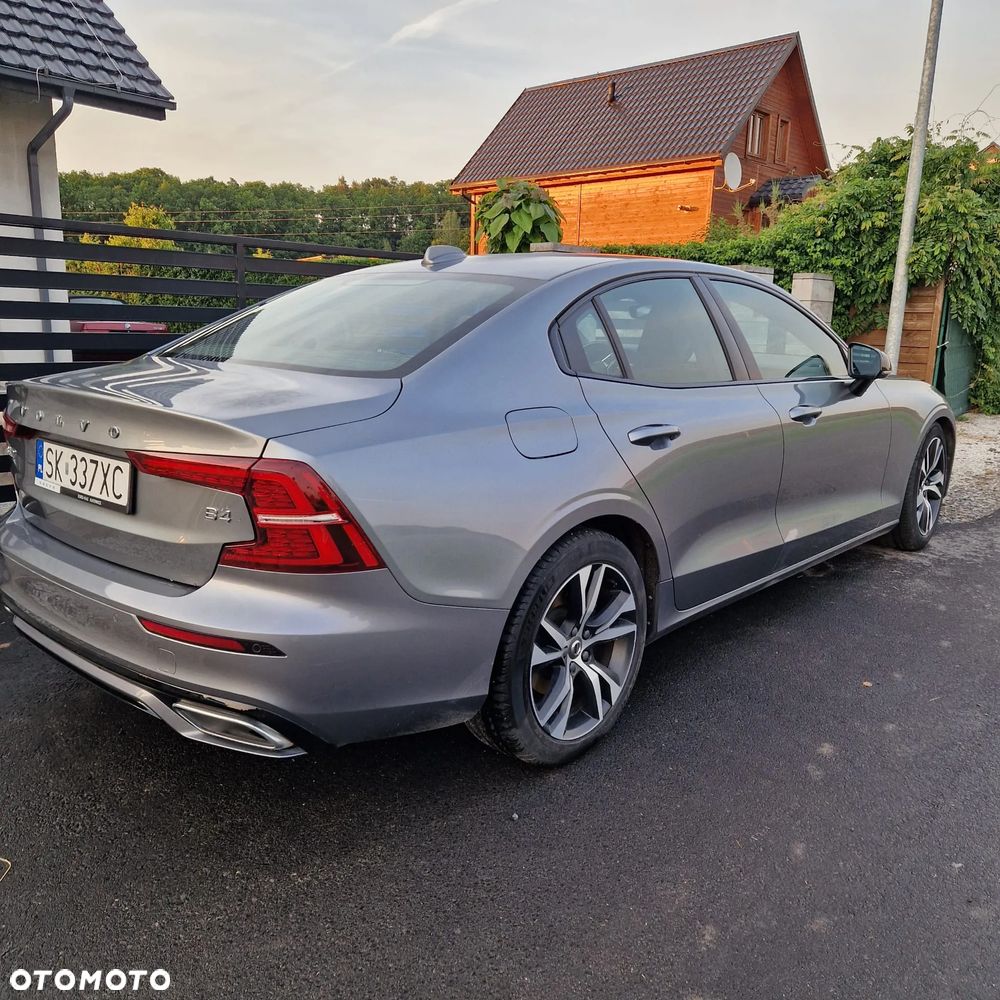 Volvo S60 B4 B R-Design - 12