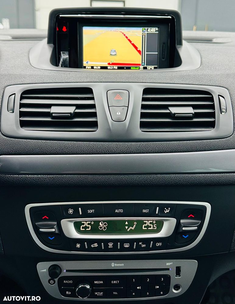 Renault Megane dCi 110 FAP LIMITED - 24