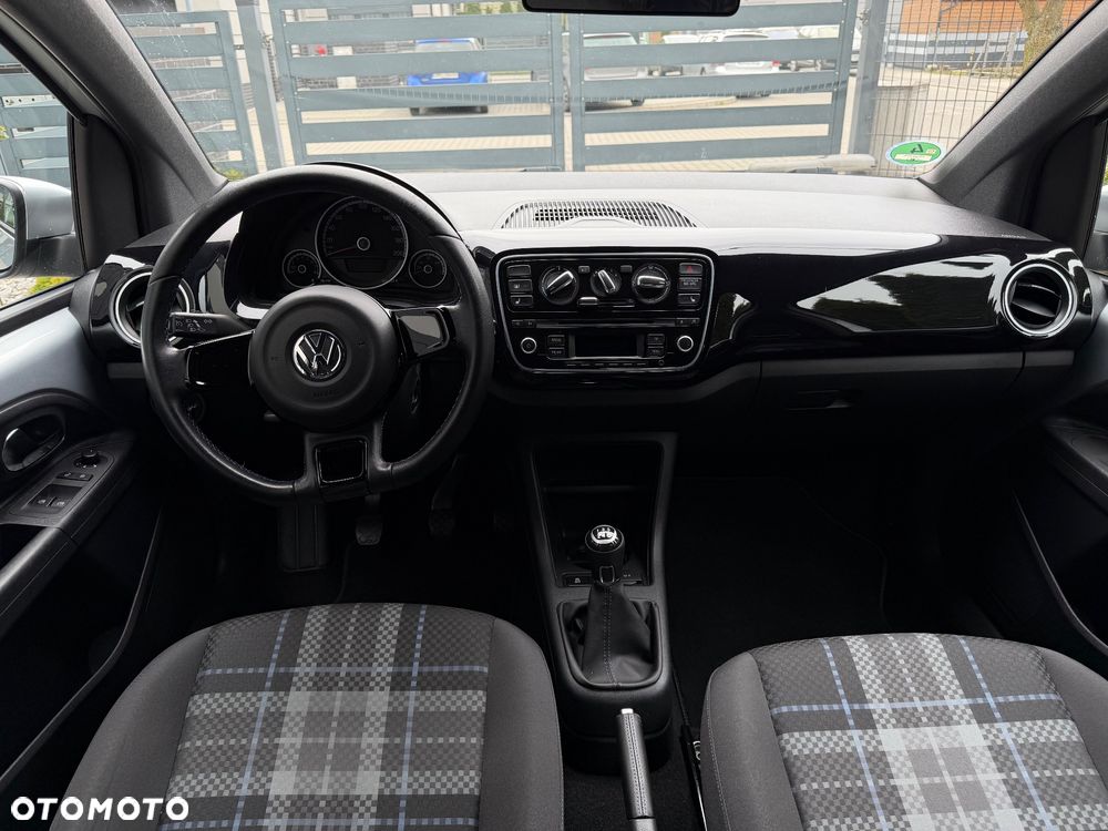 Volkswagen up! 1.0 high EU6 - 9