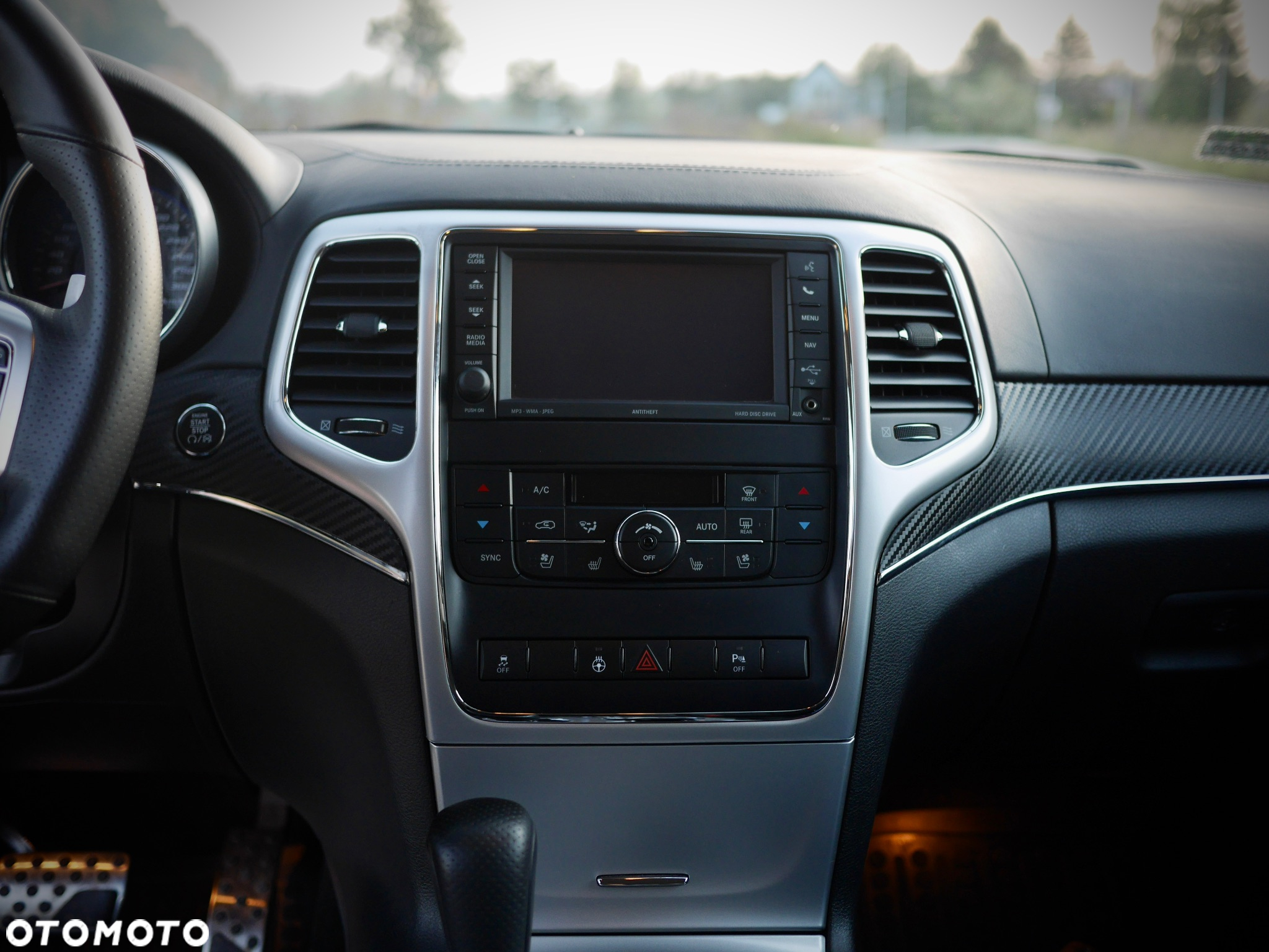 Jeep Grand Cherokee Gr 6.4 V8 SRT8 - 25