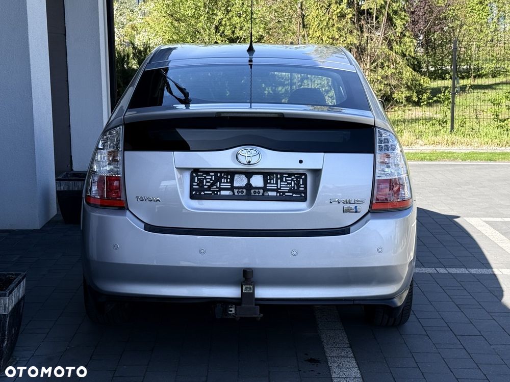 Toyota Prius 1.5 VVT-i Sol - 6