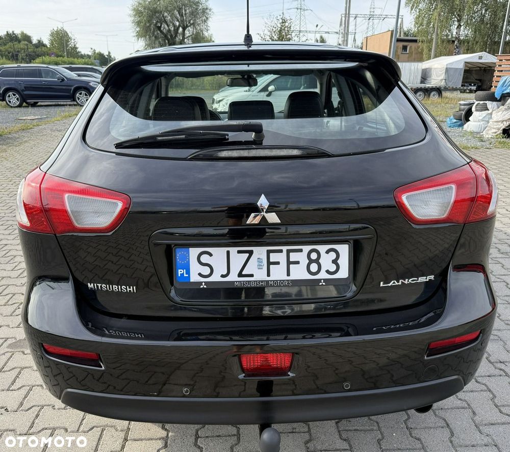 Mitsubishi Lancer - 12