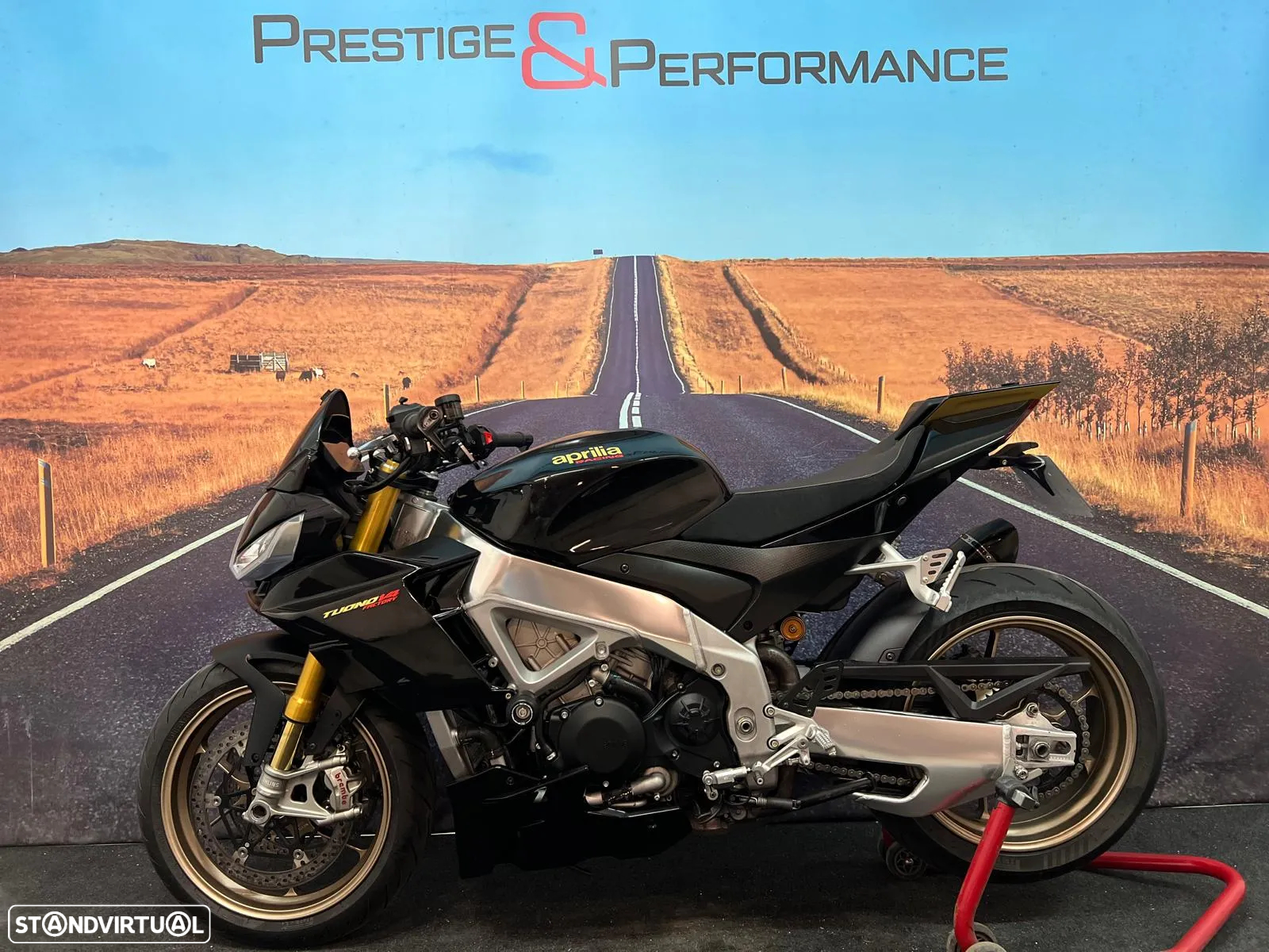 Aprilia Tuono V4 FACTORY - 22