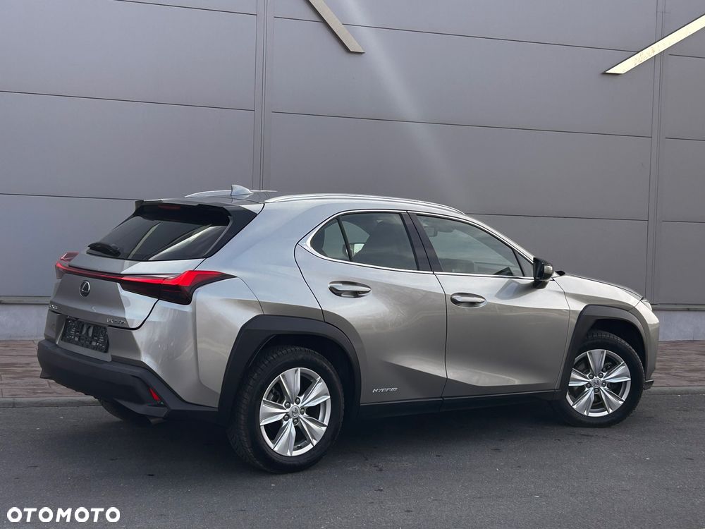 Lexus UX 250h Elegance 2WD - 21