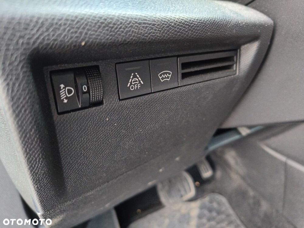 Citroën C4 1.2 PureTech Plus S&S EAT8 - 14