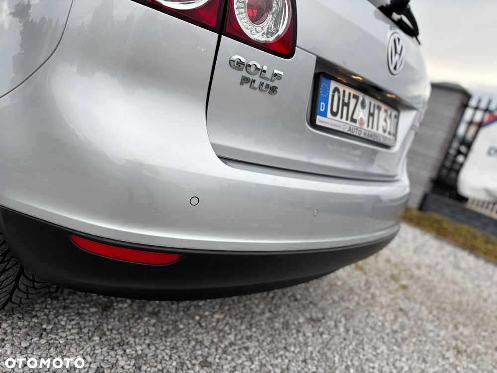 Volkswagen Golf - 22