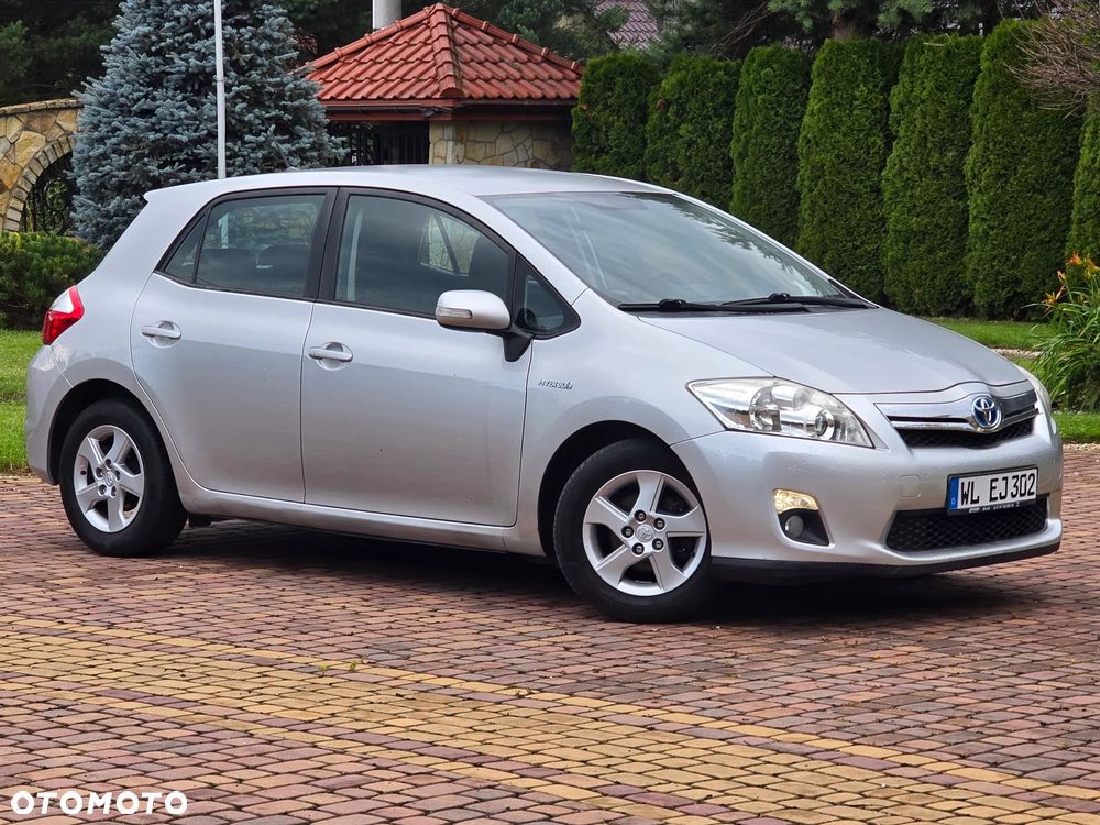 Toyota Auris 1.8 HSD Sol - 11