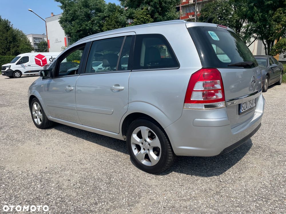 Opel Zafira - 3