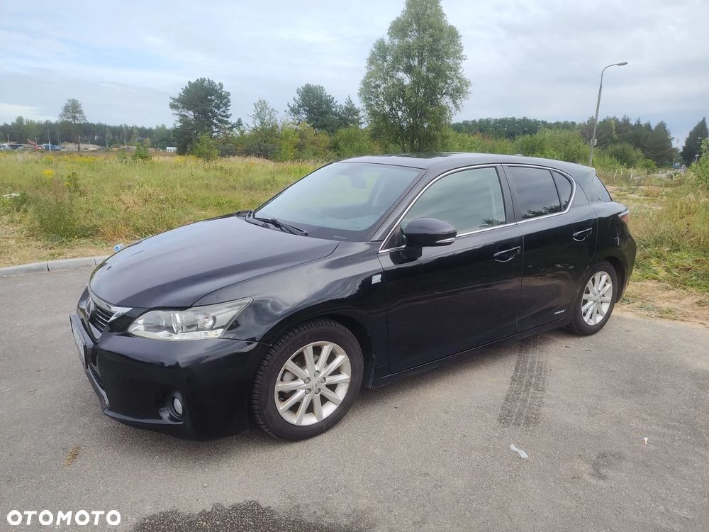 Lexus CT - 1