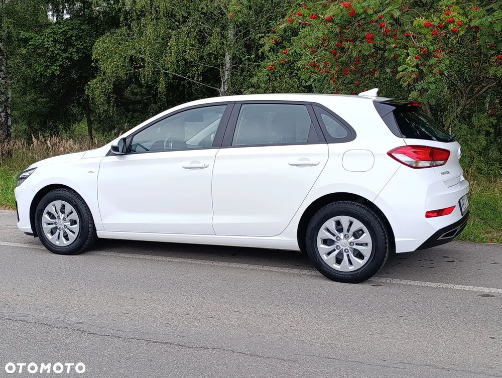 Hyundai i30 1.5 T-GDI 48V Modern - 8