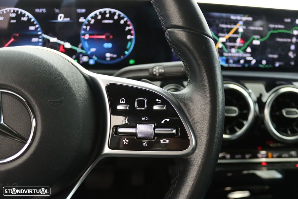 Mercedes-Benz A 250 Limousine - 9