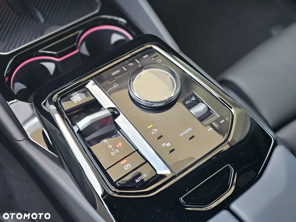 BMW Seria 5 530e PHEV - 25