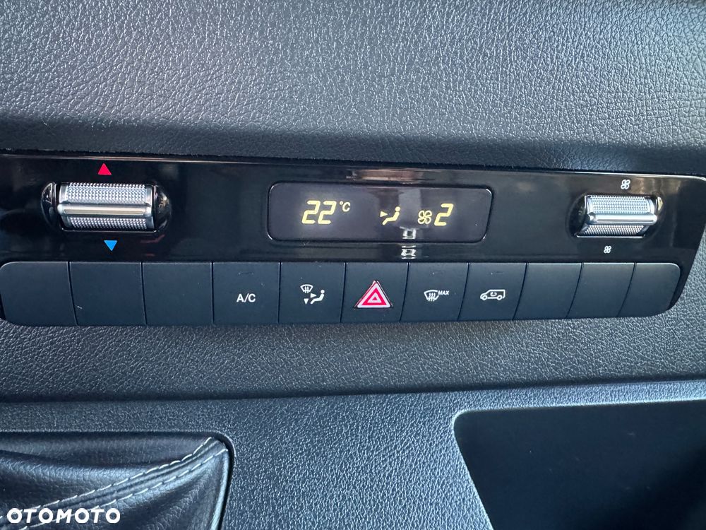 Mercedes-Benz Sprinter - 11