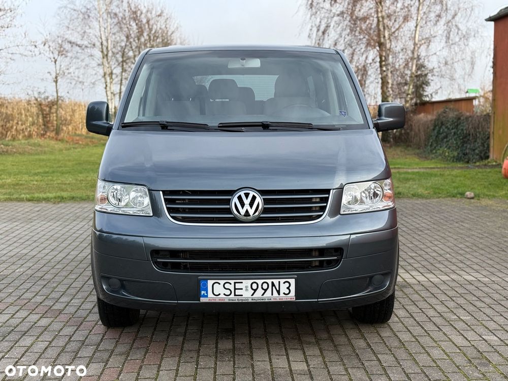 Volkswagen Caravelle - 2