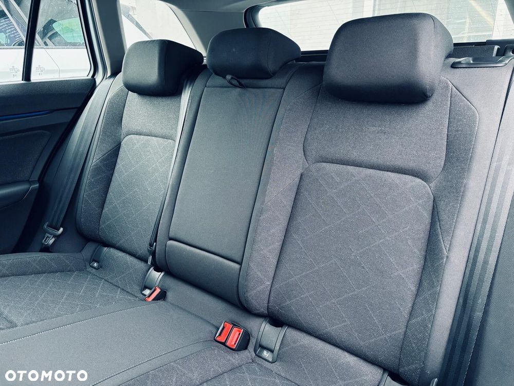 Volkswagen Golf - 13