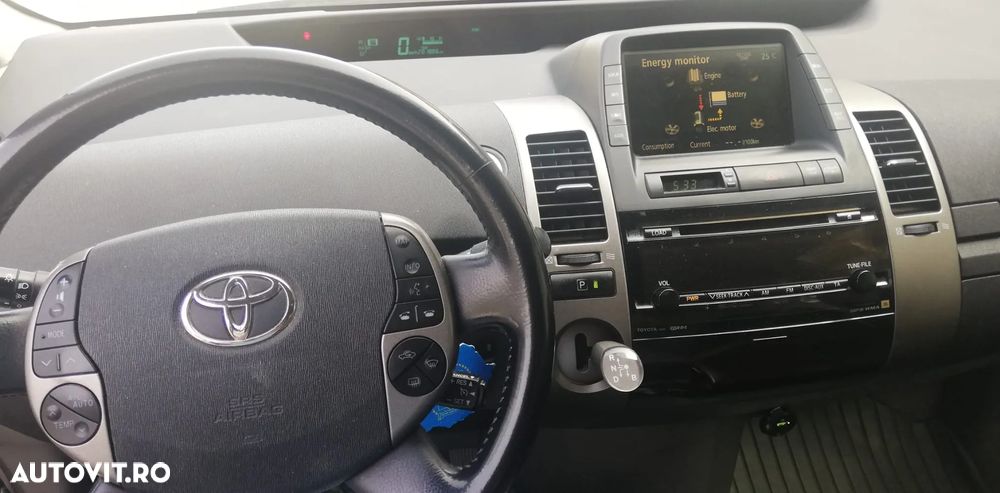 Toyota Prius - 9