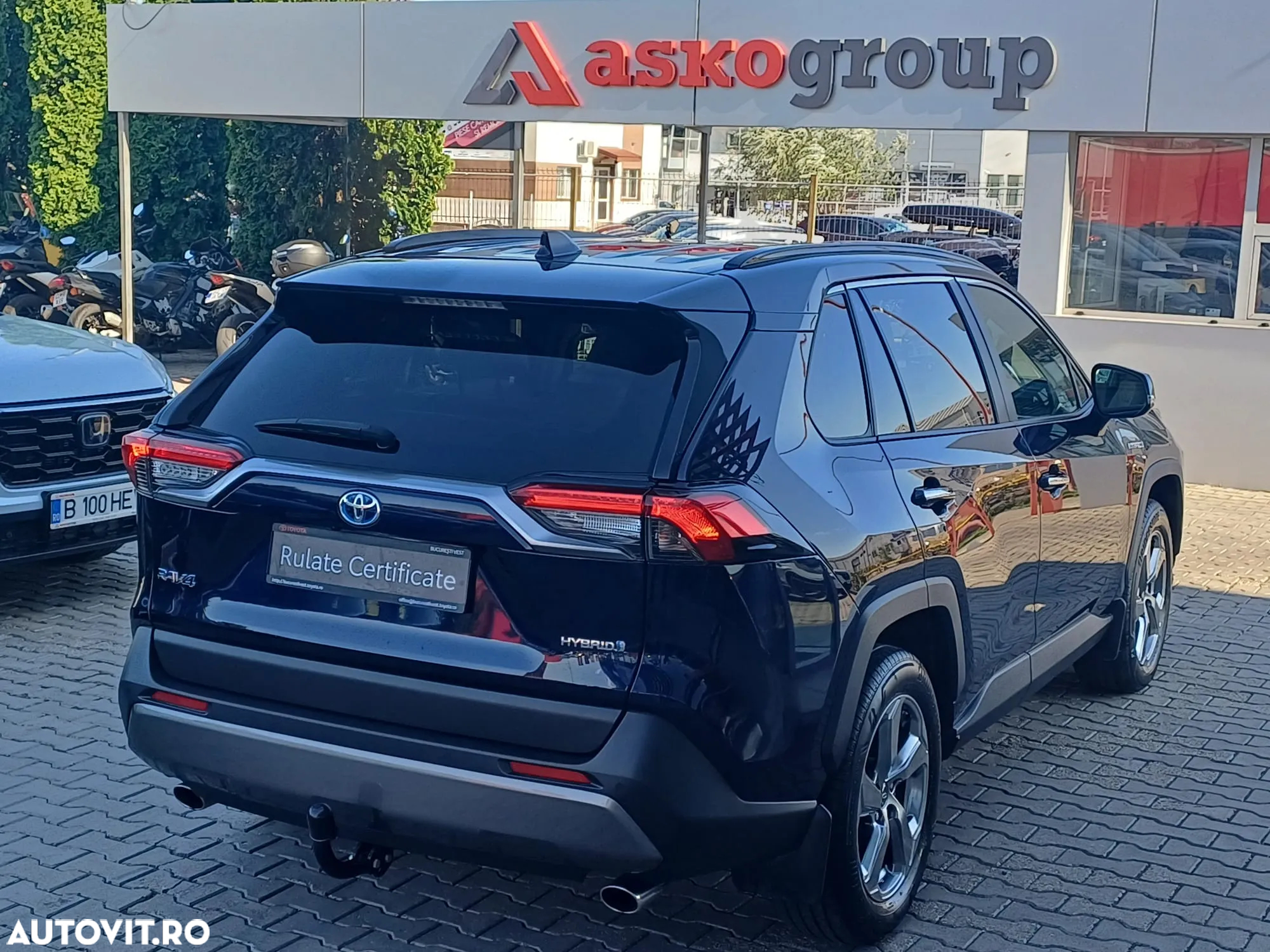 Toyota RAV4 2.5 Hybrid VVT-iE 4x4 Luxury - 4
