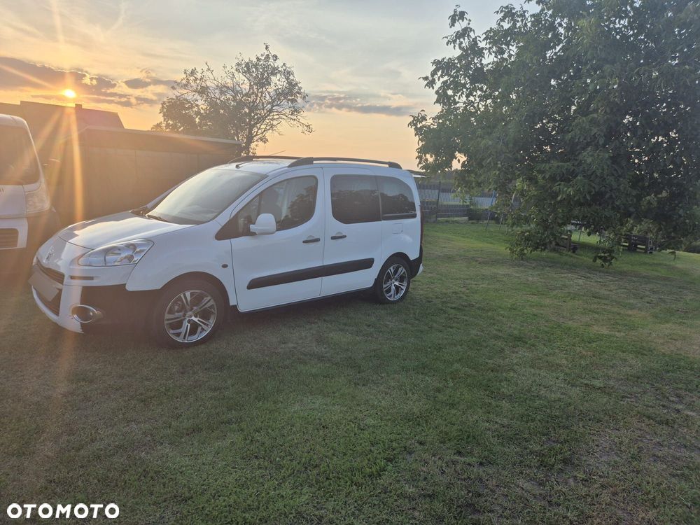 Peugeot Partner 1.6 HDi Outdoor 7os - 3