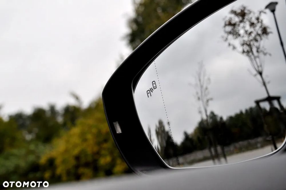 Volkswagen T-Roc 1.6 TDI SCR DPF Advance - 39
