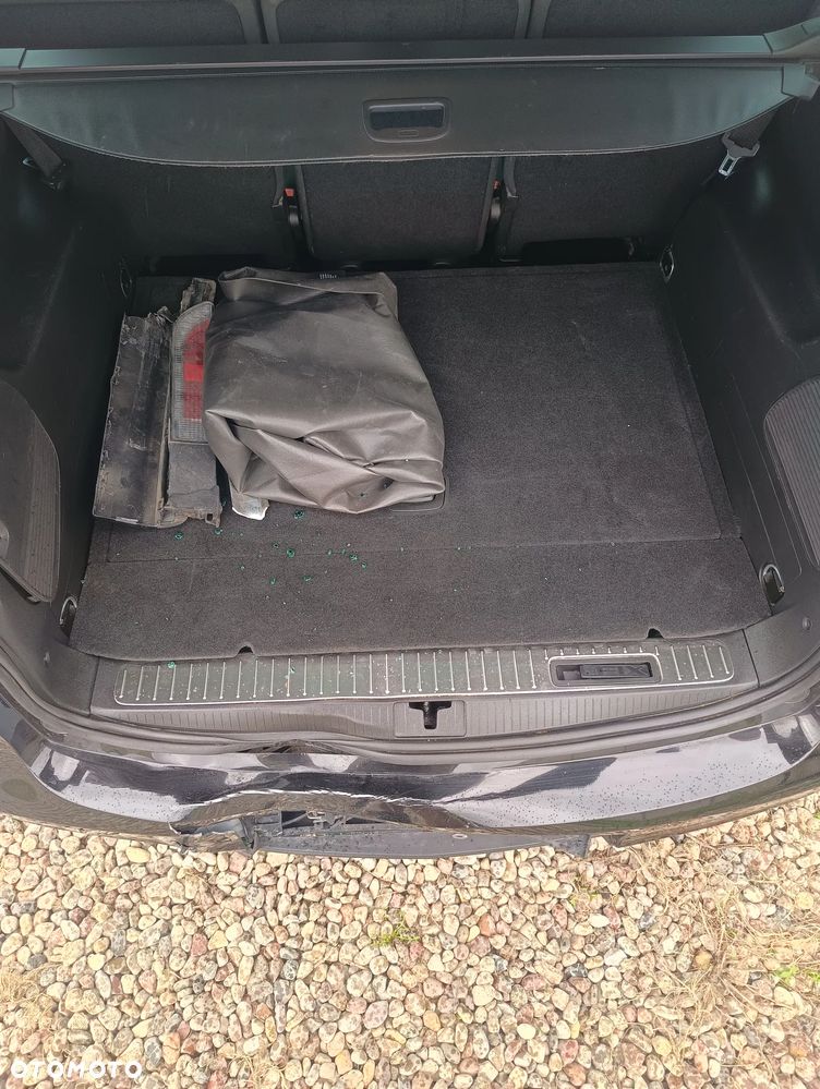 Opel Zafira - 12