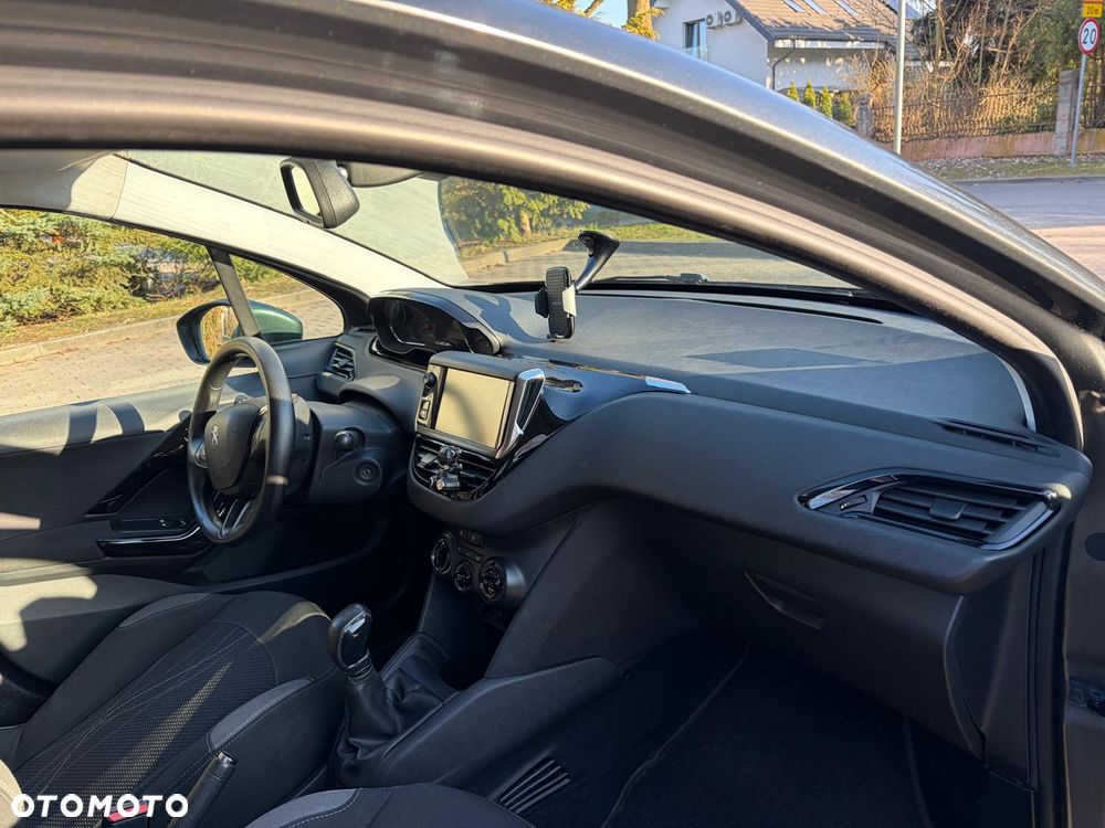 Peugeot 208 82 PureTech Style - 9