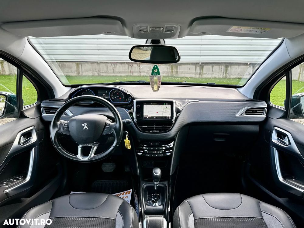 Peugeot 2008 - 5