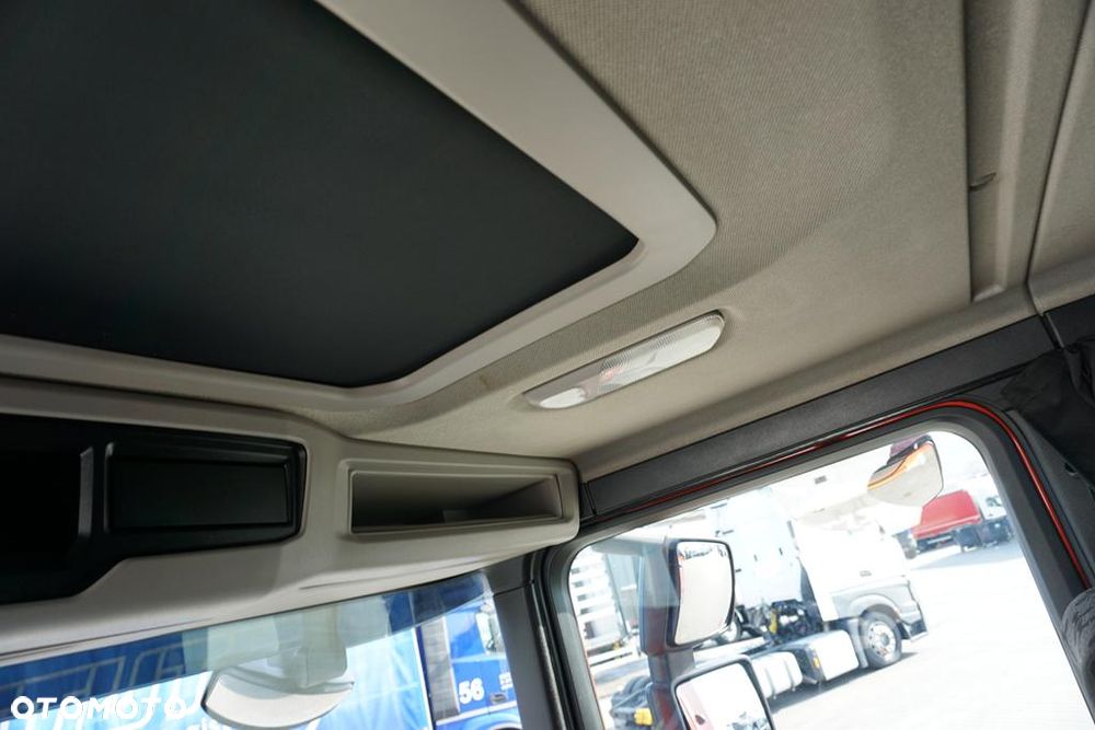 Scania SCANIA / P 360 / E 6 / CHŁODNIA + WINDA / 18 PALET / RETARDER / OŚ SKRĘTNA - 35