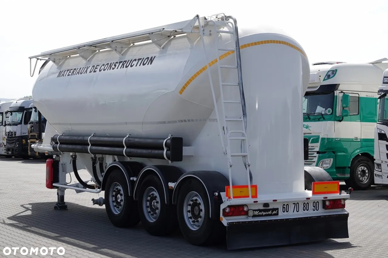 Spitzer CEMENTONACZEPA / 34 000 L / SILOS / 3 KOMORY / OSIE SAF - 4