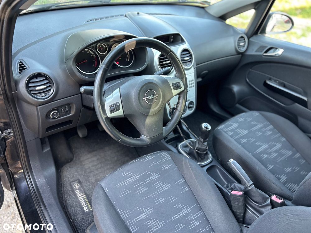 Opel Corsa 1.4 16V - 33