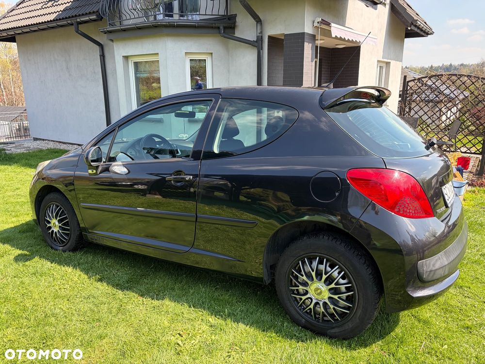 Peugeot 207 - 4