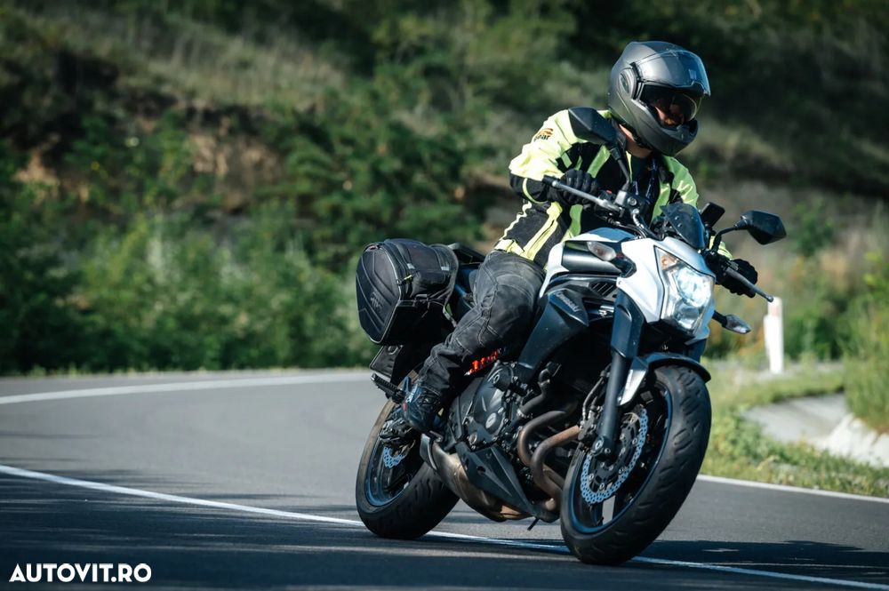 Kawasaki Ninja 650 - 1