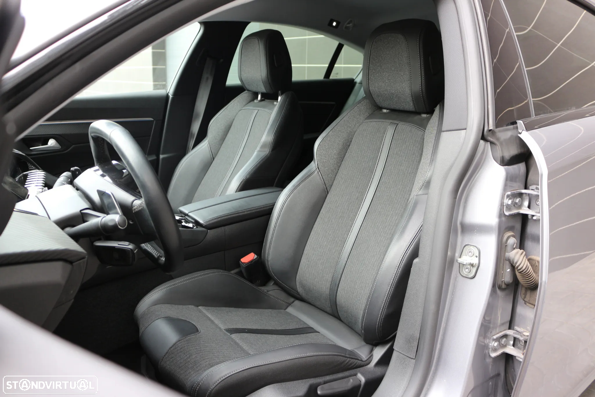 Peugeot 508 1.6 Hybrid Allure Pack e-EAT8 - 30