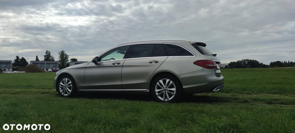 Mercedes-Benz C-Class 2018 photo 4