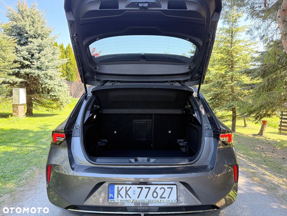 Opel Astra 1.2 T Elegance S&S - 34