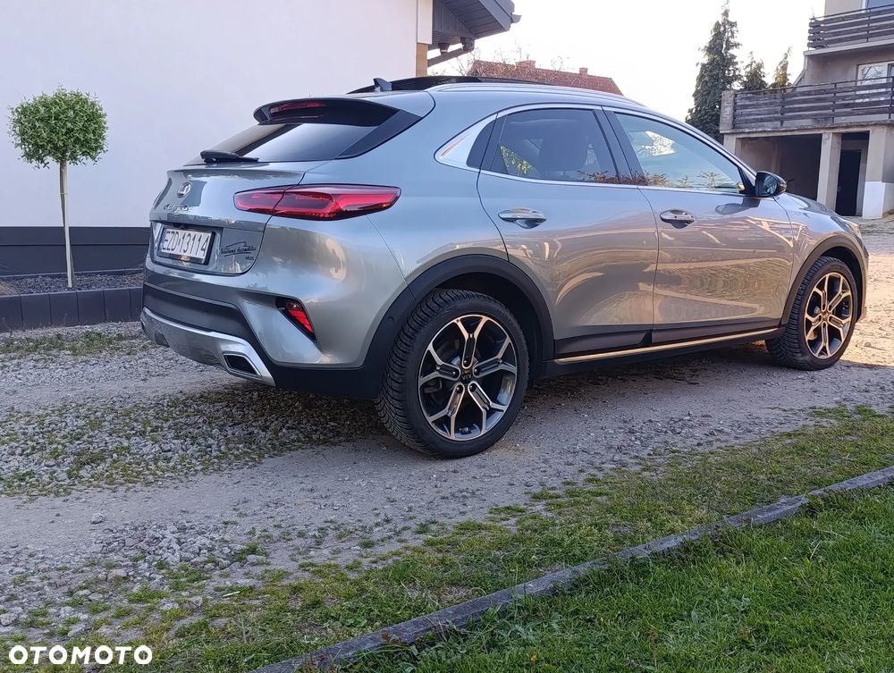 Kia XCeed - 4