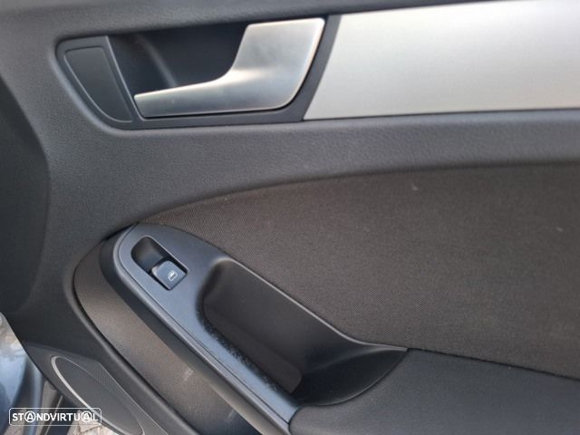 Audi A4 Avant 2.0 TDI Advance - 45