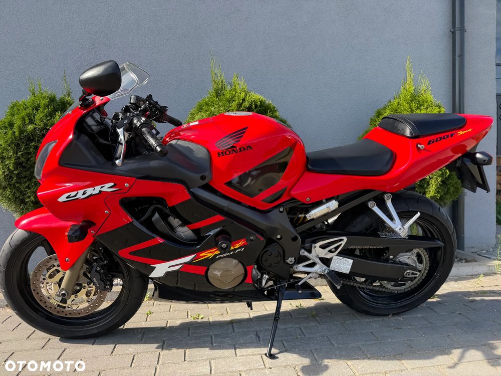 Honda CBR - 40