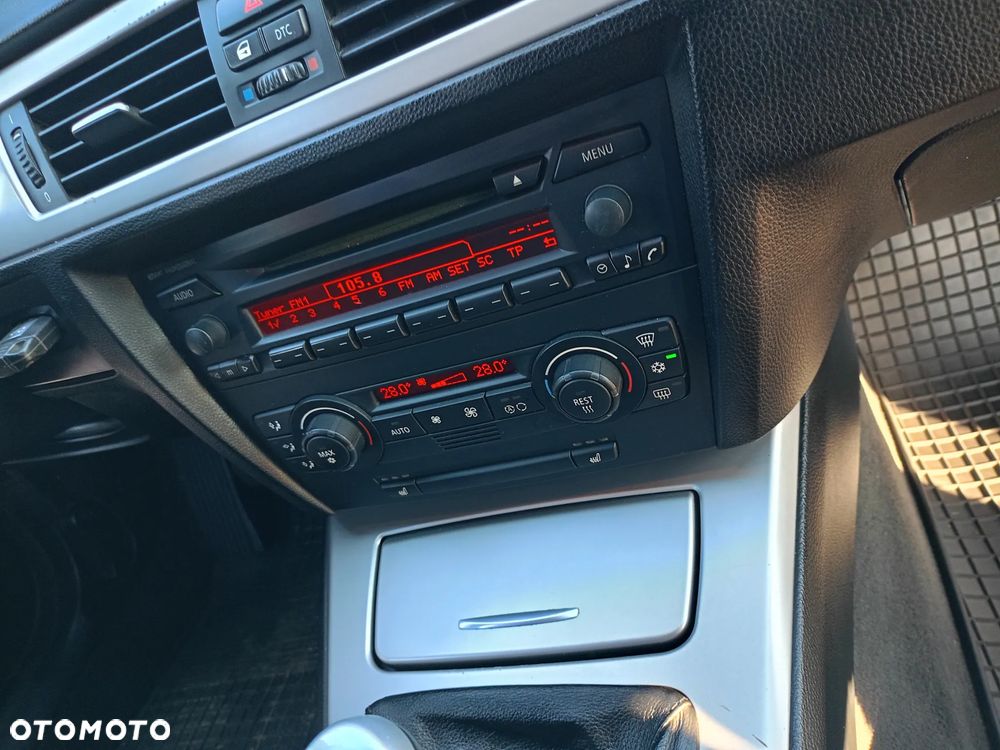 BMW Seria 3 318d - 8