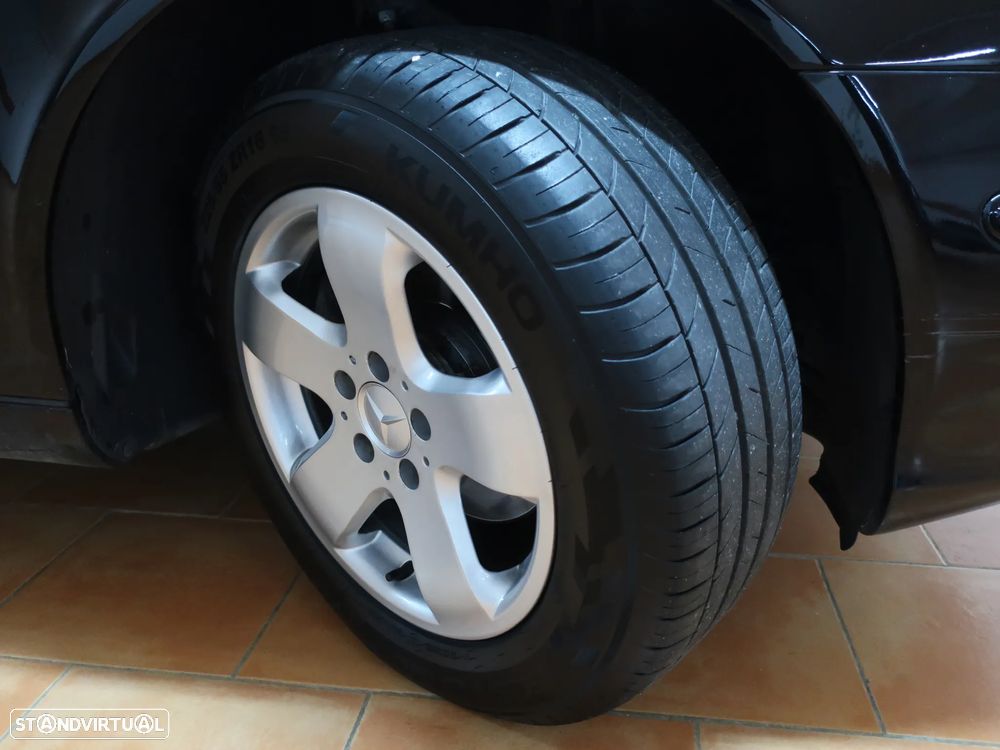 Mercedes-Benz E 220 CDI Auto Elegance - 6