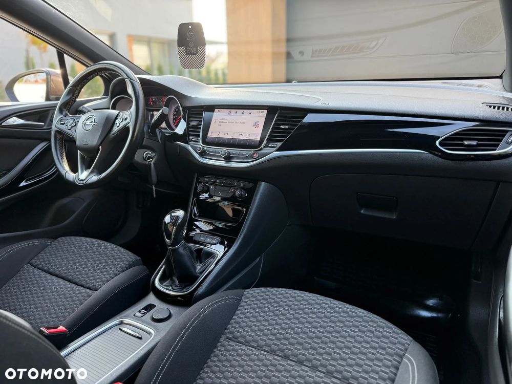 Opel Astra 1.4 Turbo Dynamic - 11