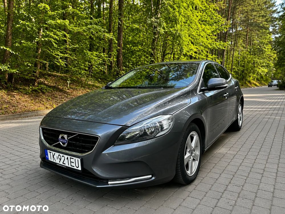 Volvo V40 D2 Momentum - 3